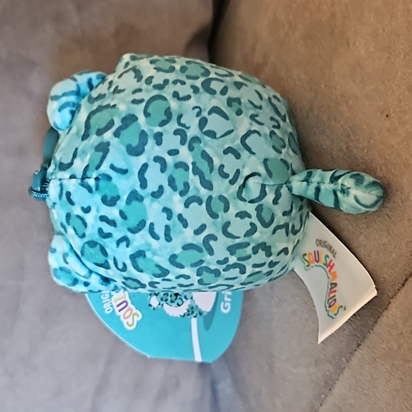1/$6 or 2/$10 NWT Squishmallow Griffin Saber-Tooth Tiger Clip-On Keychain Plush - Picture 5 of 10